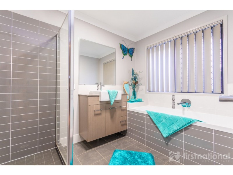 21 Pineview Drive, Beerwah QLD 4519