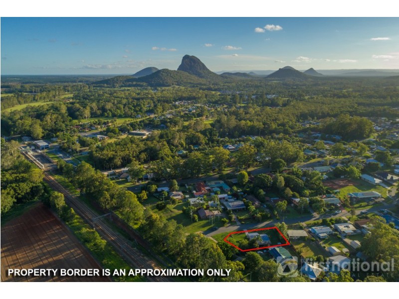 41 Railway Parade, Glass House Mountains QLD 4518
