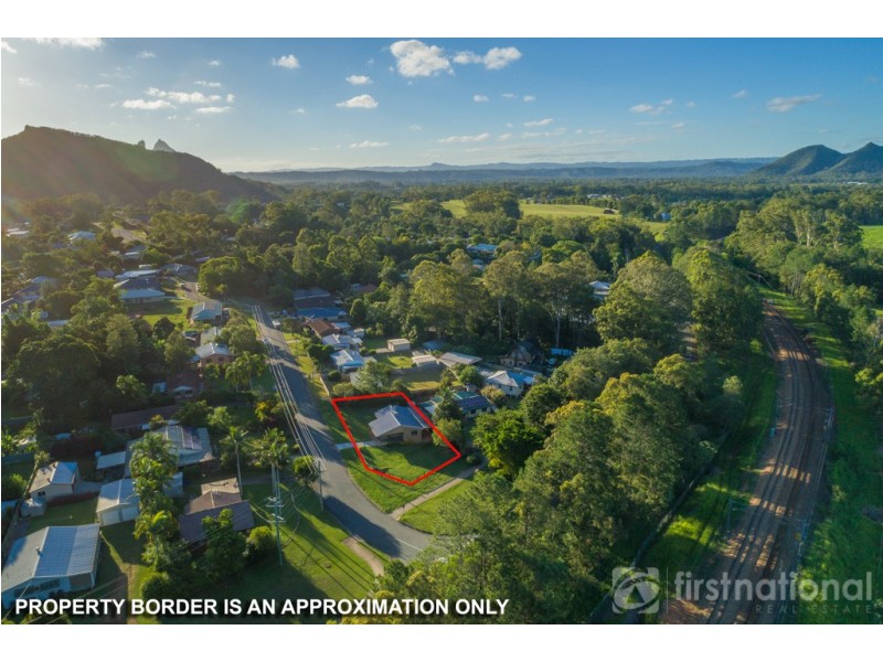 41 Railway Parade, Glass House Mountains QLD 4518