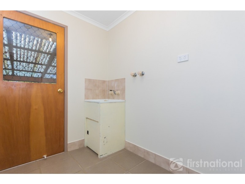41 Railway Parade, Glass House Mountains QLD 4518