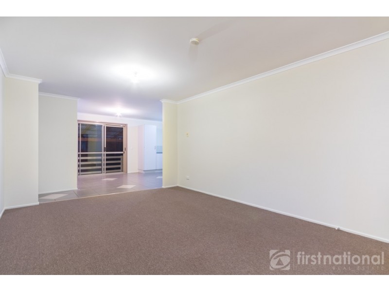 41 Railway Parade, Glass House Mountains QLD 4518