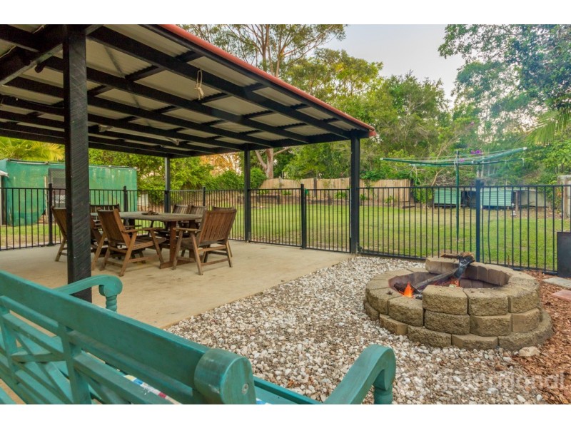 31 Paul Place, Glass House Mountains QLD 4518