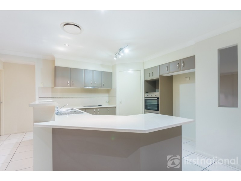 12 Crumpton Place, Beerwah QLD 4519
