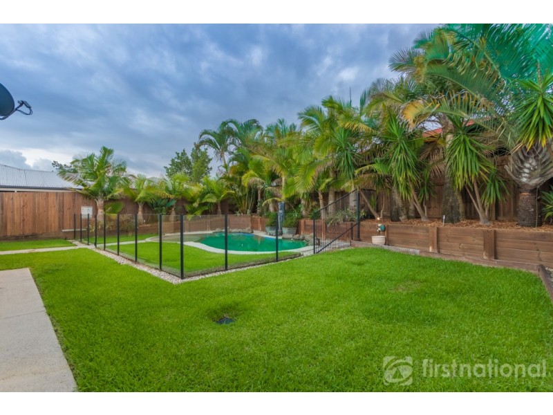 12 Crumpton Place, Beerwah QLD 4519