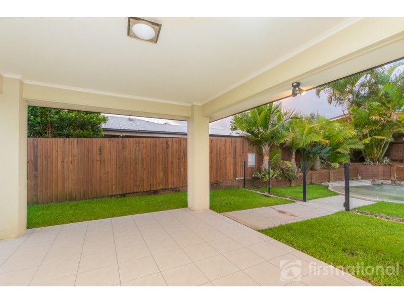 12 Crumpton Place, Beerwah QLD 4519