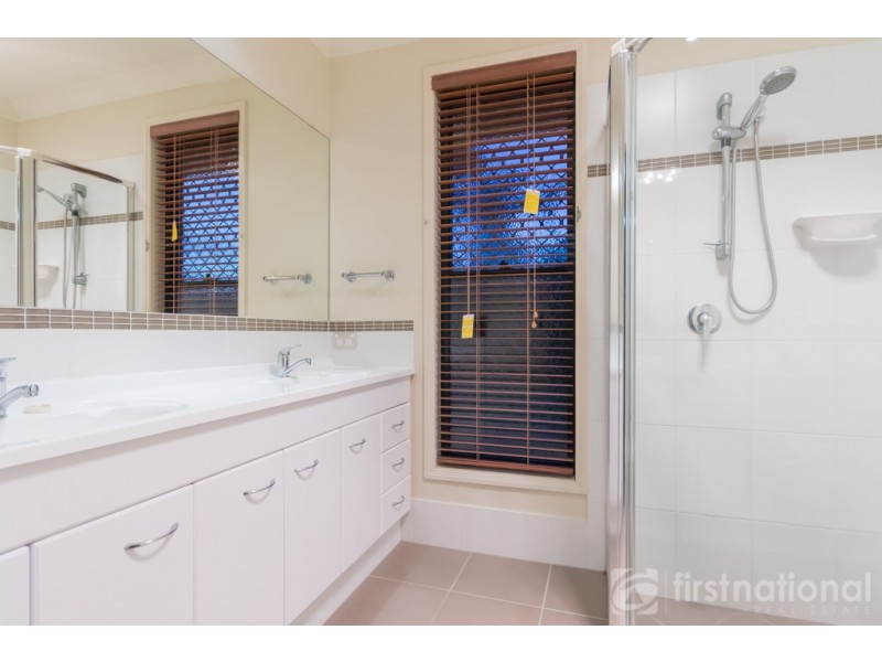 12 Crumpton Place, Beerwah QLD 4519