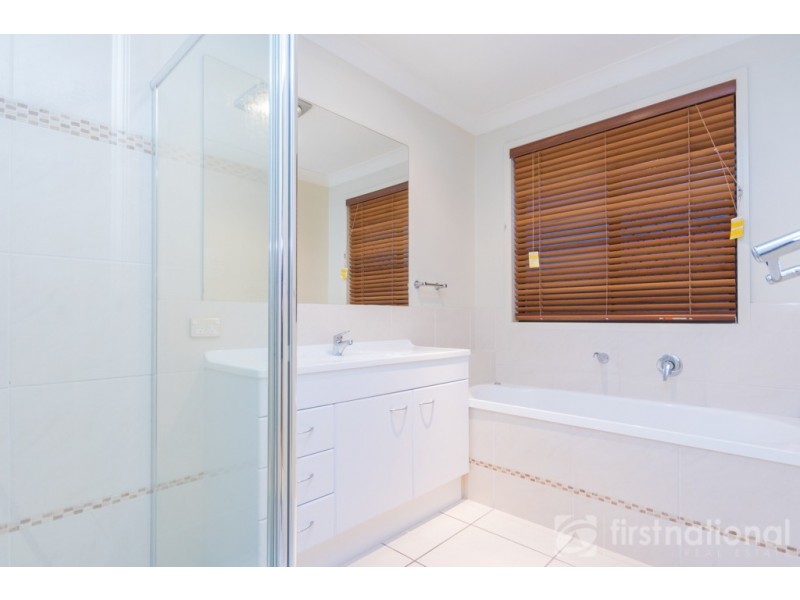 12 Crumpton Place, Beerwah QLD 4519