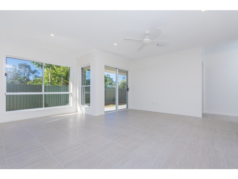 Units 1-6 19 Greber Road, Beerwah QLD 4519