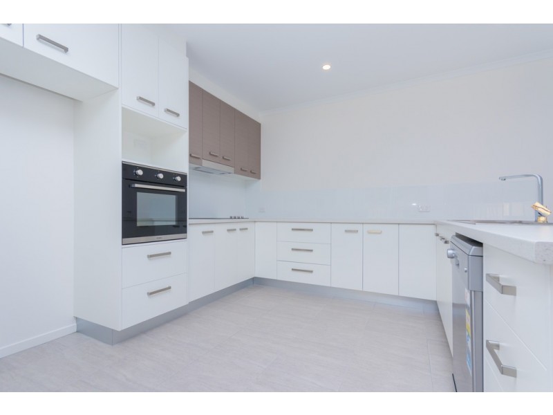 Units 1-6 19 Greber Road, Beerwah QLD 4519