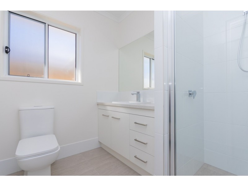 Units 1-6 19 Greber Road, Beerwah QLD 4519