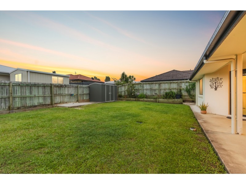 14 Flinders Ave, Beerwah QLD 4519