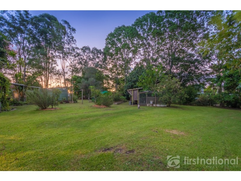 7 Crittenden Road, Glass House Mountains QLD 4518