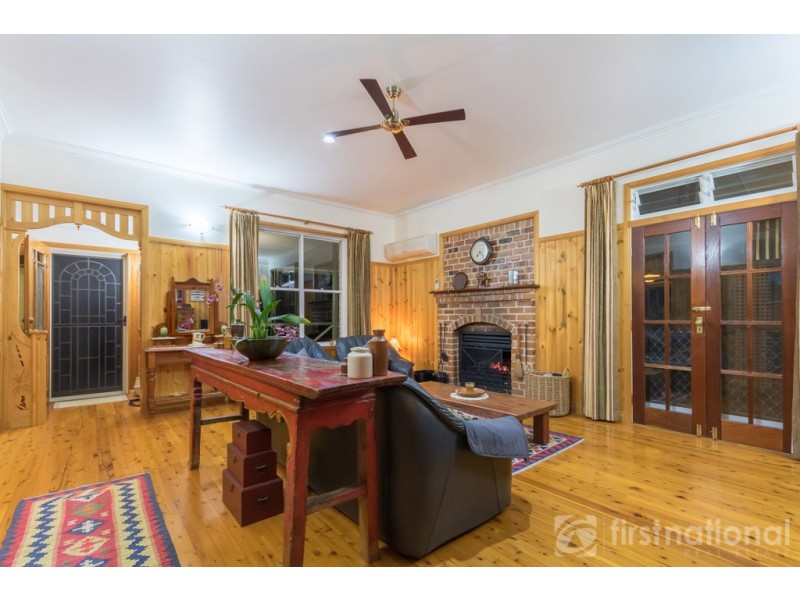 7 Crittenden Road, Glass House Mountains QLD 4518