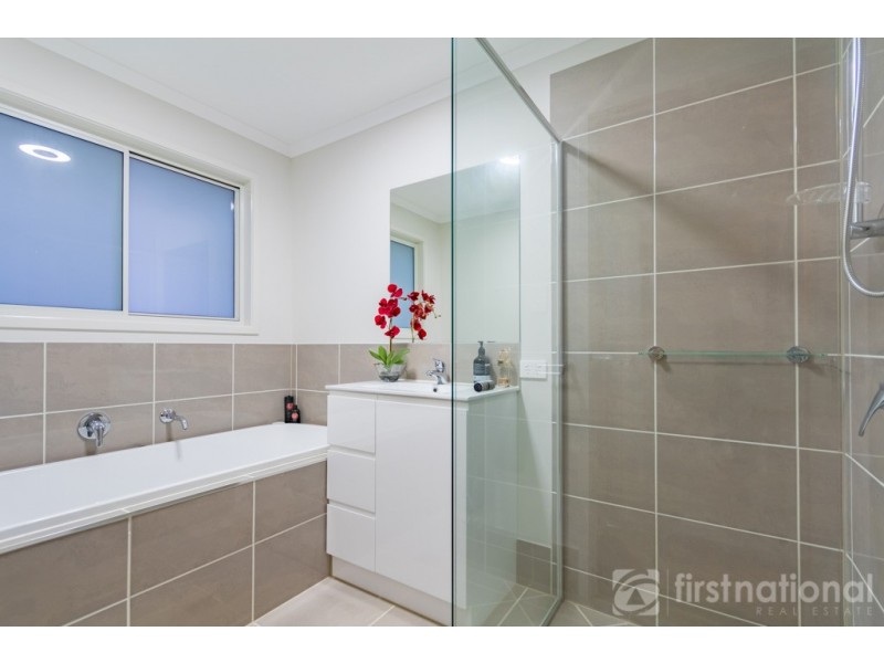 4A Tytherleigh Ave, Landsborough QLD 4550