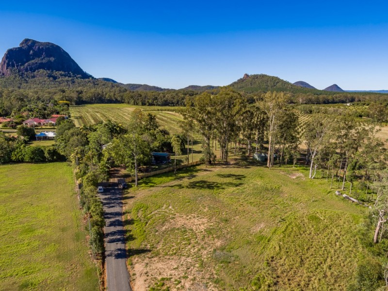 171 Coonowrin Road, Glass House Mountains QLD 4518