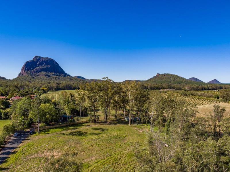 171 Coonowrin Road, Glass House Mountains QLD 4518