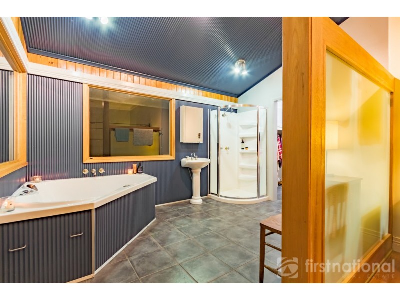 21 Bell Road, Glass House Mountains QLD 4518