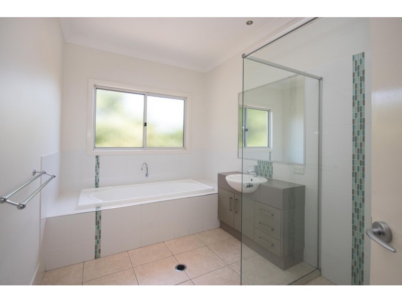 9 Usher Boulevard, Beerwah QLD 4519