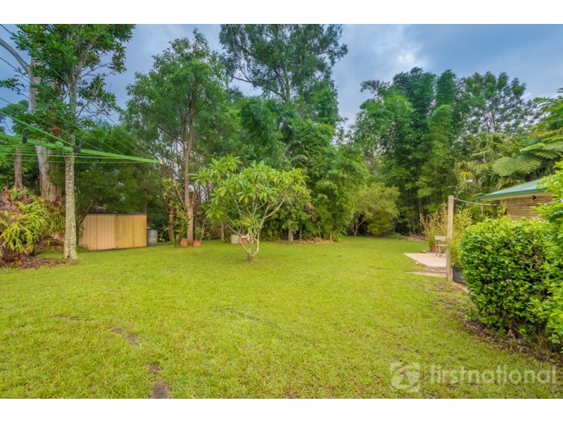 11 Knowles Place, Glass House Mountains QLD 4518