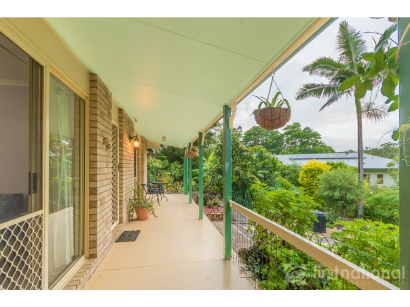 11 Knowles Place, Glass House Mountains QLD 4518