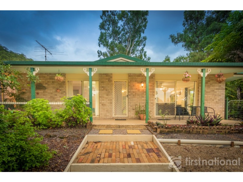 11 Knowles Place, Glass House Mountains QLD 4518