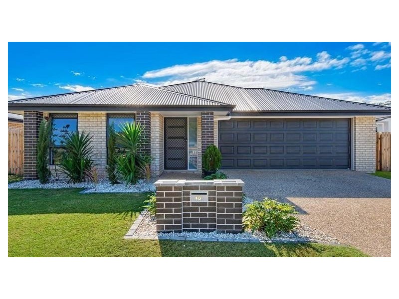 48 Palmerston Crescent, Beerwah QLD 4519