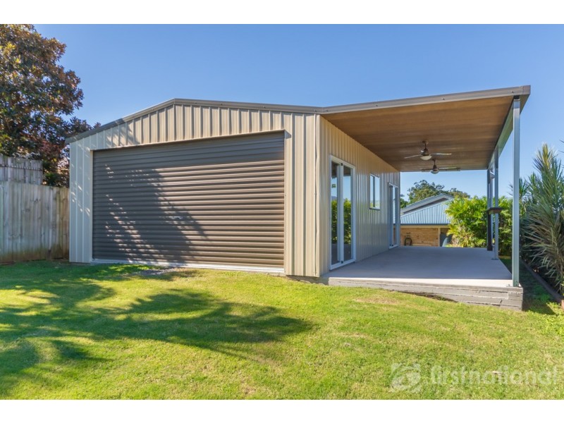 2 Gloria Close, Glass House Mountains QLD 4518