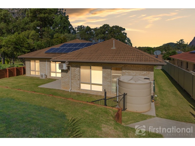 2 Gloria Close, Glass House Mountains QLD 4518