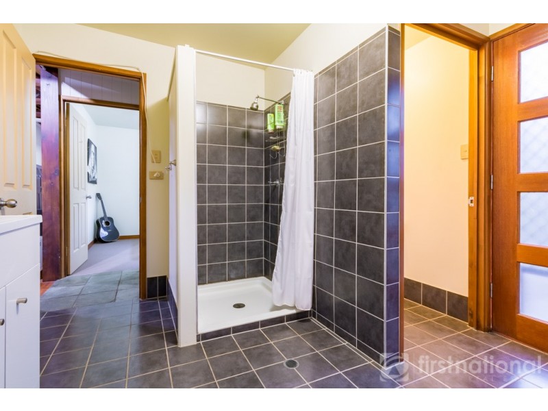 2 Annie Street, Landsborough QLD 4550