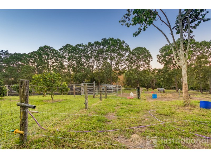 34 Storrs Road, Peachester QLD 4519