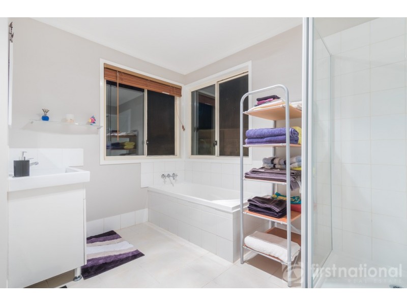 27 Ridge Court, Mooloolah Valley QLD 4553