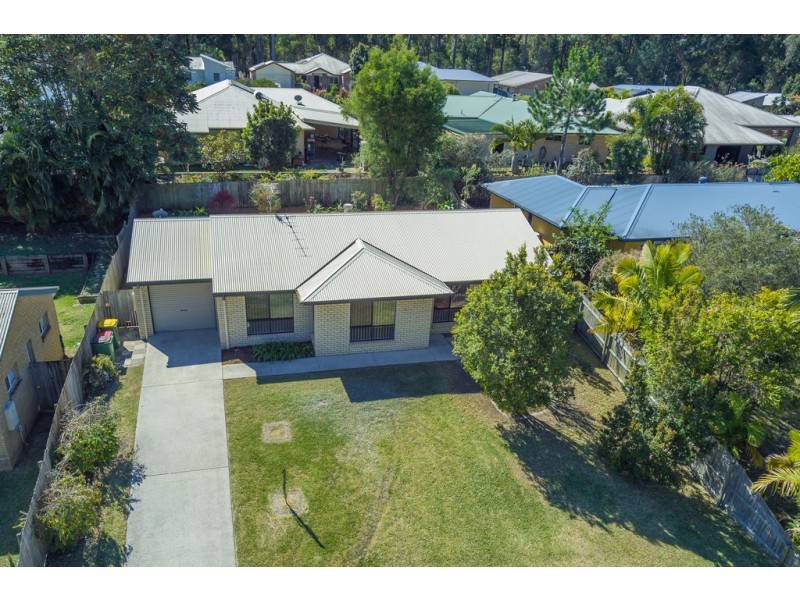 9 Olivia Court, Landsborough QLD 4550