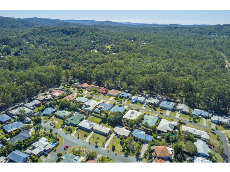 9 Olivia Court, Landsborough QLD 4550