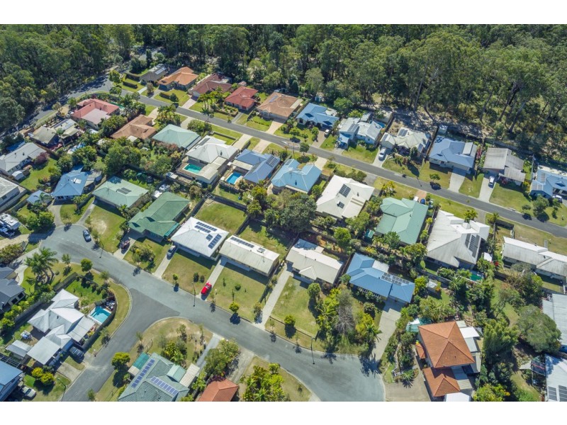 9 Olivia Court, Landsborough QLD 4550