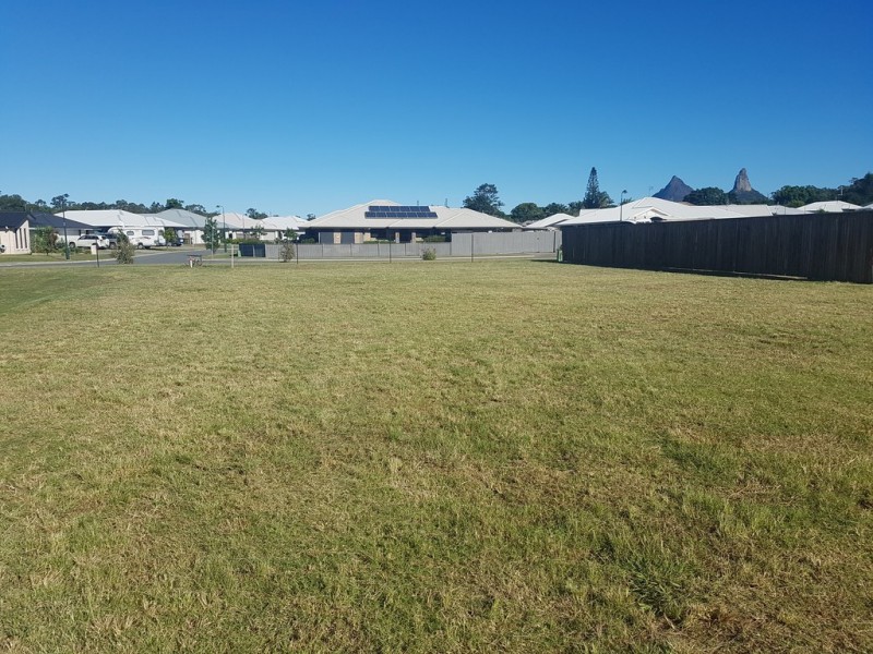 28 Clark Avenue, Glass House Mountains QLD 4518