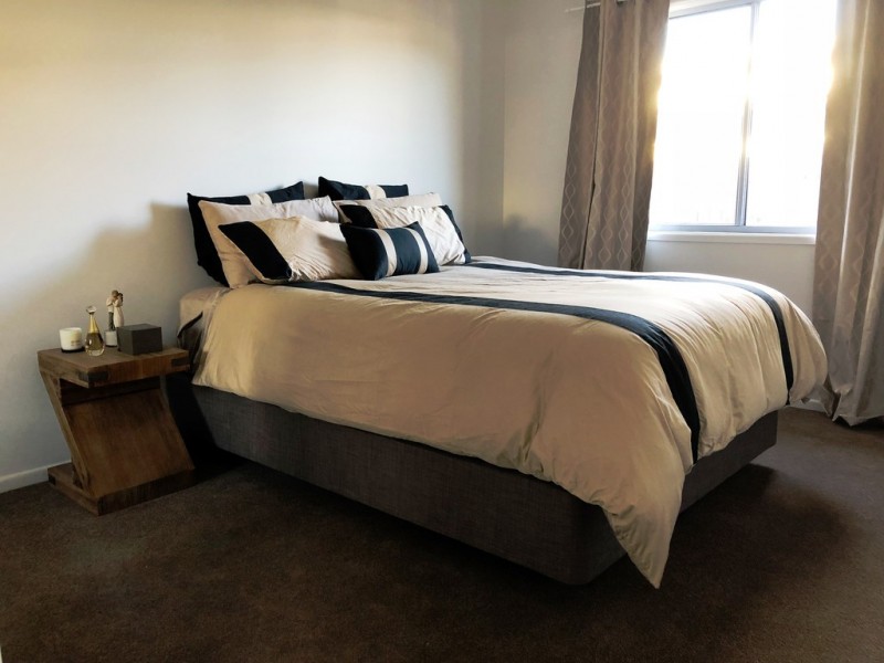 27 Clark Avenue, Glass House Mountains QLD 4518