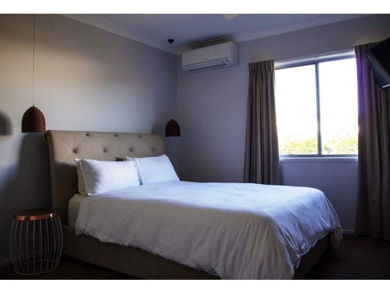 27 Clark Avenue, Glass House Mountains QLD 4518