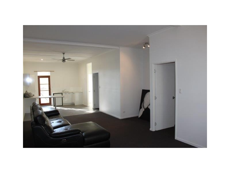 198B Woodford Road, Glass House Mountains QLD 4518