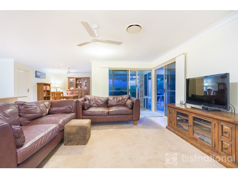 43 Smerdon Way, Glass House Mountains QLD 4518