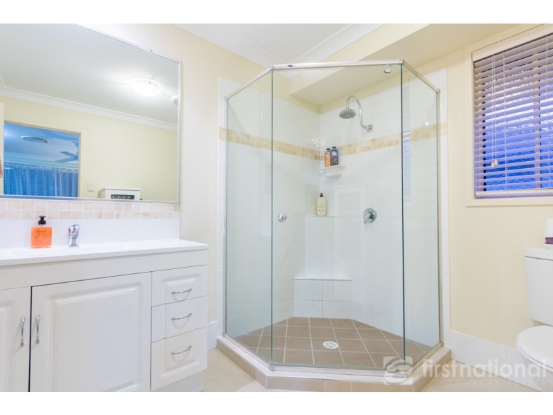 43 Smerdon Way, Glass House Mountains QLD 4518