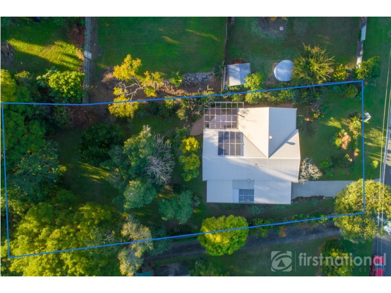 8 Kirsten Drive, Glass House Mountains QLD 4518