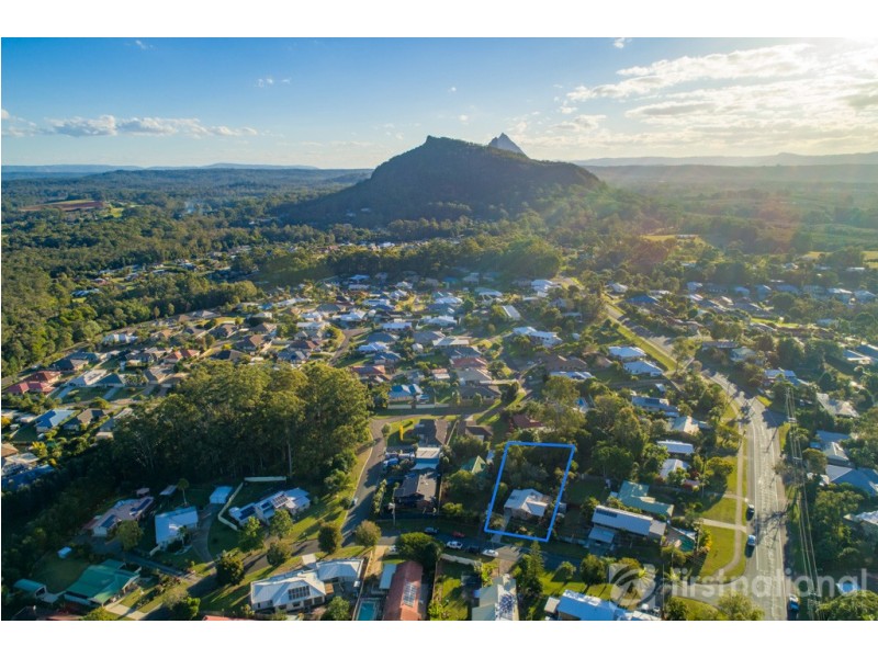 8 Kirsten Drive, Glass House Mountains QLD 4518