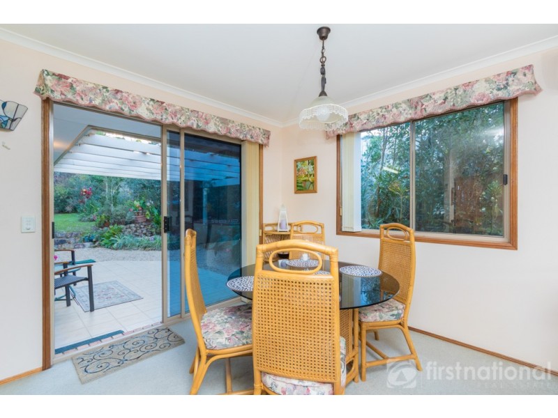 8 Kirsten Drive, Glass House Mountains QLD 4518