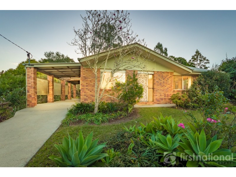 8 Kirsten Drive, Glass House Mountains QLD 4518