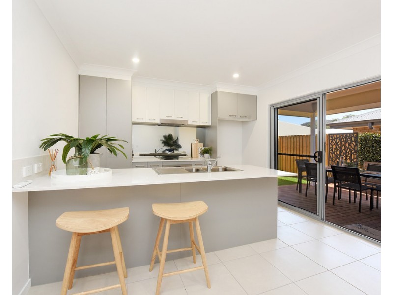 20 Crumpton Place, Beerwah QLD 4519