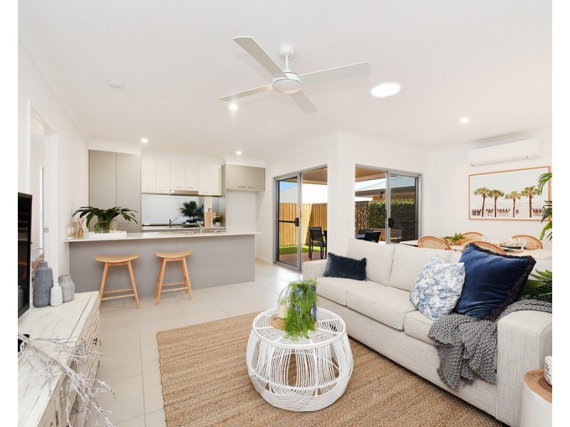 20 Crumpton Place, Beerwah QLD 4519