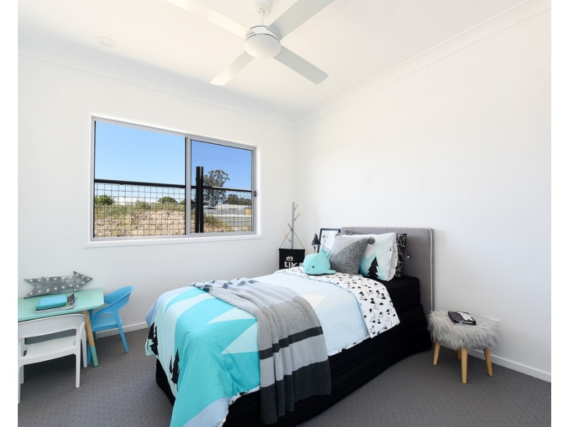 20 Crumpton Place, Beerwah QLD 4519