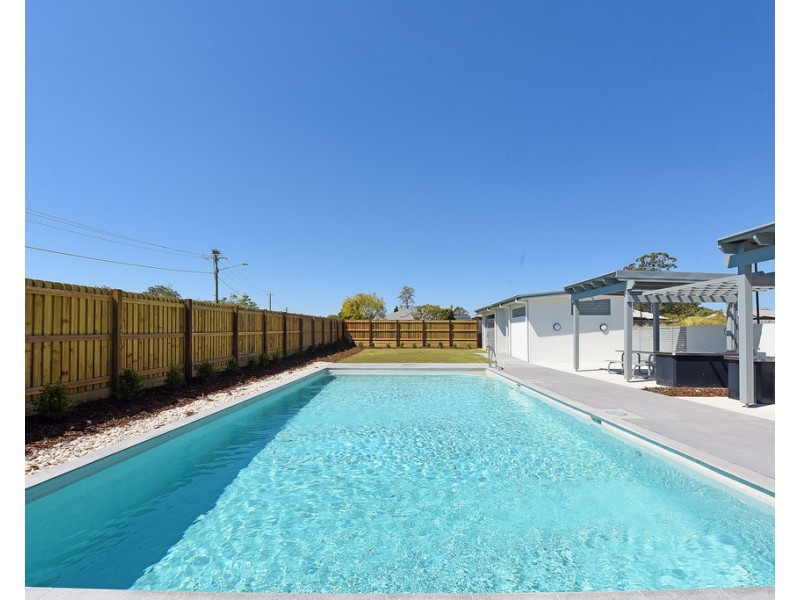 20 Crumpton Place, Beerwah QLD 4519