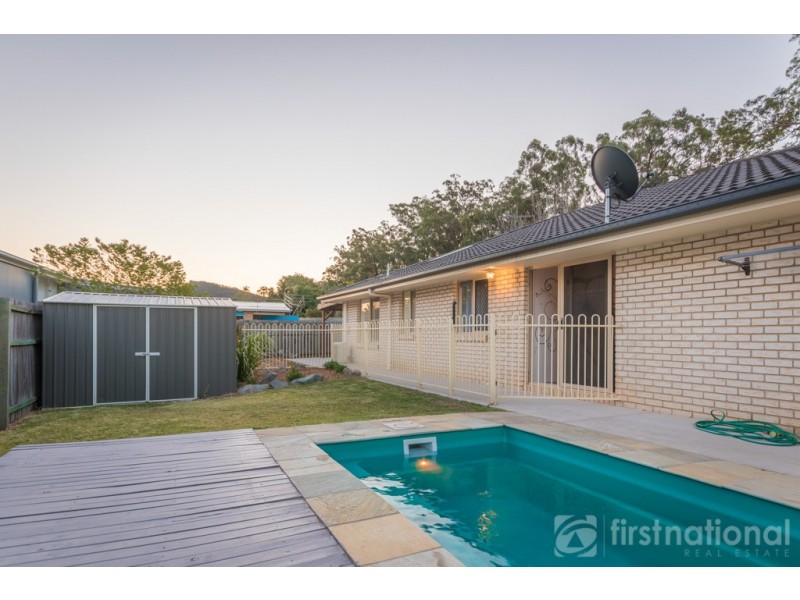 25 Railway Parade, Glass House Mountains QLD 4518