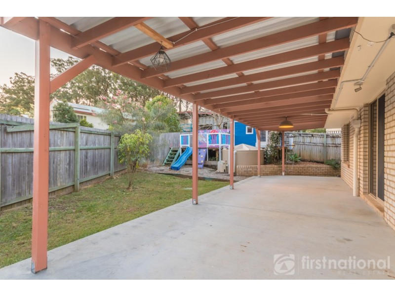 25 Railway Parade, Glass House Mountains QLD 4518